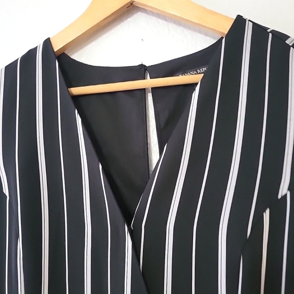 Banana Republic Sleeveless Striped Romper with Waist Tie-Up Size 12 - Picture 7 of 11